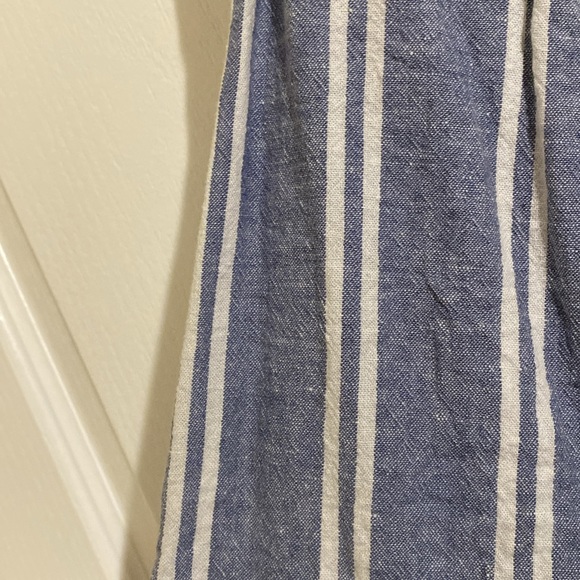 Guess - off the shoulder too, size XS - Picture 3 of 3